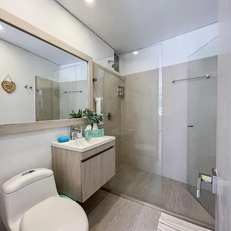 Apartamento 2 Dormitorios. Jacuzzi Y Vista Mar