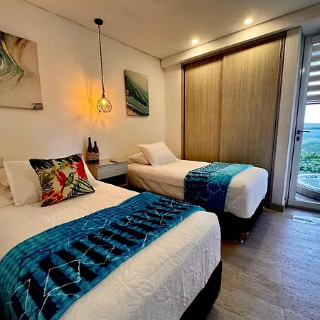 Apartamento 2 Dormitorios. Jacuzzi Y Vista Mar *
