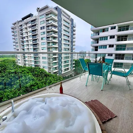 2 Dormitorios. Jacuzzi Y Vista Mar